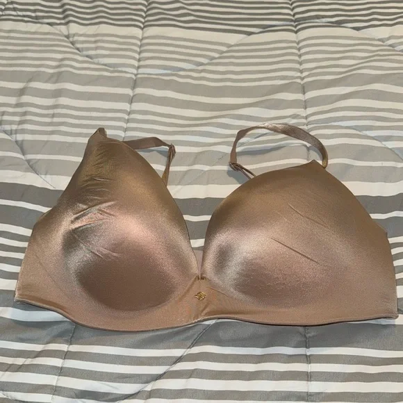 Victoria Secret 38DD nude bra - Picture 1 of 5